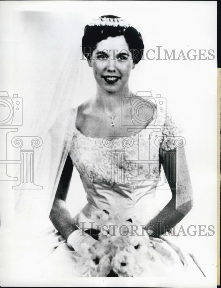 1956 Miss Charlotte Ann Fisk marries to William Astor of New York.-Historic Images