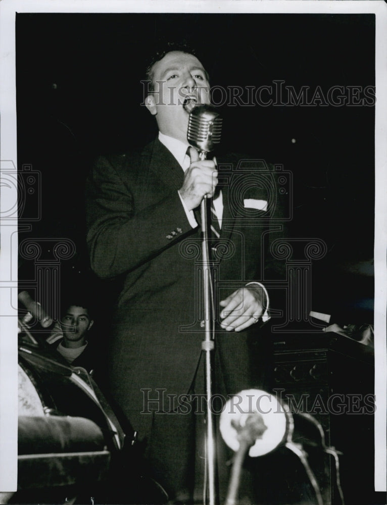 1954 Press Photo Singer Don Cornell - Historic Images