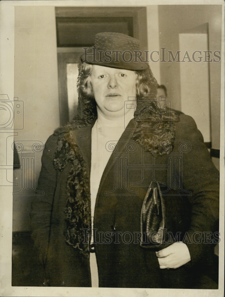 1940 Press Photo Mrs John Connolly Husband Ex Court Clerk in Prison - Historic Images