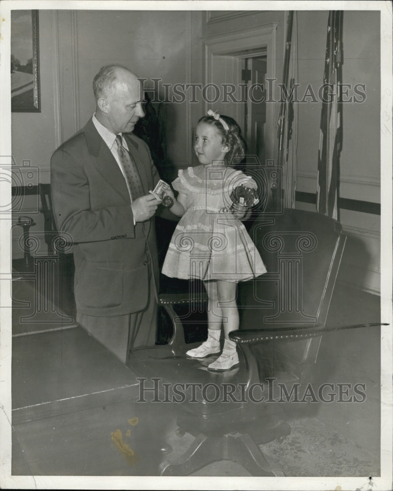 1953 Elaine Cleary daugher William Cleary Senior Vice Commander-Historic Images