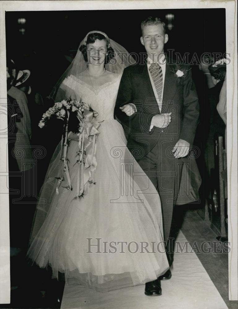 1952 sgt.charles E. Sylvester and his bride Janet Connolly.-Historic Images