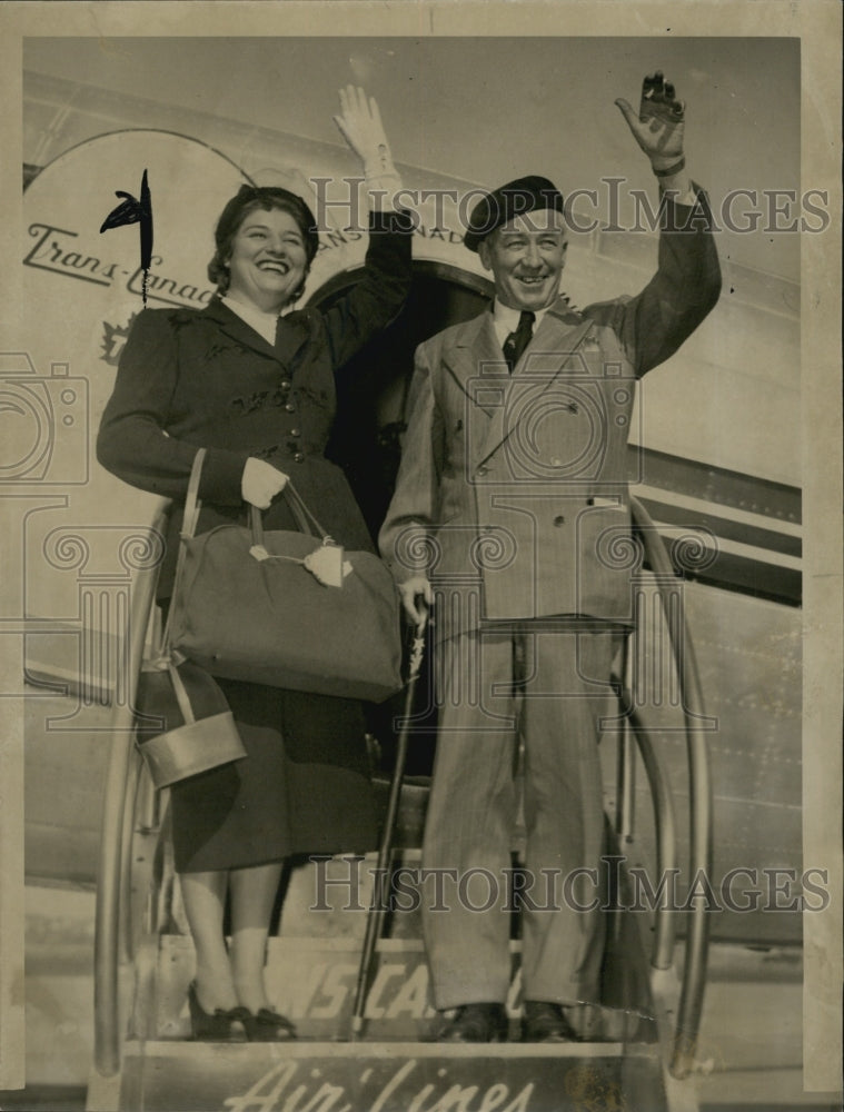 1950 Mr &amp; Mrs Edmund Sweeney of Marshfield Returning From Britain-Historic Images