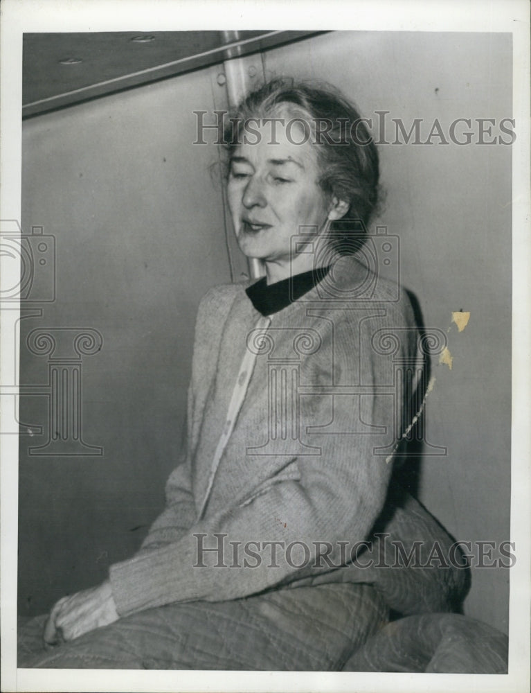 1945 Press Photo Mrs. Nellie Switzer held for questioning on death of daughter-Historic Images