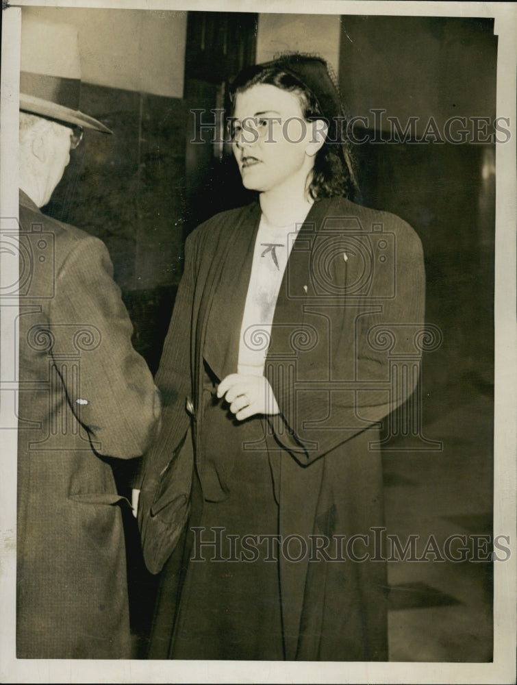 1943 Thelma Wife Reuben Daniels - Historic Images