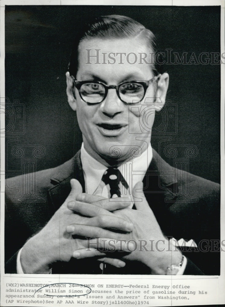 1974 Press Photo William Simon of Federal Energy Office on &quot;Issues and Answers&quot; - Historic Images