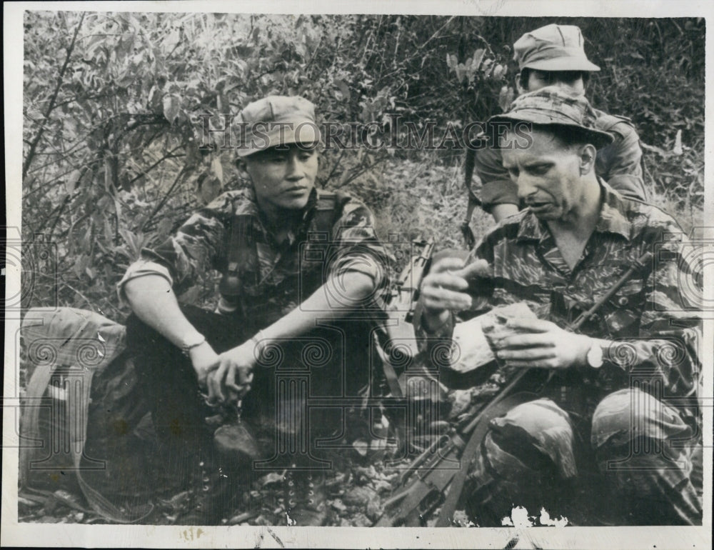 1966 MSG Albert Nichols &amp; Lt. Mau takes a breather on combat patrol-Historic Images