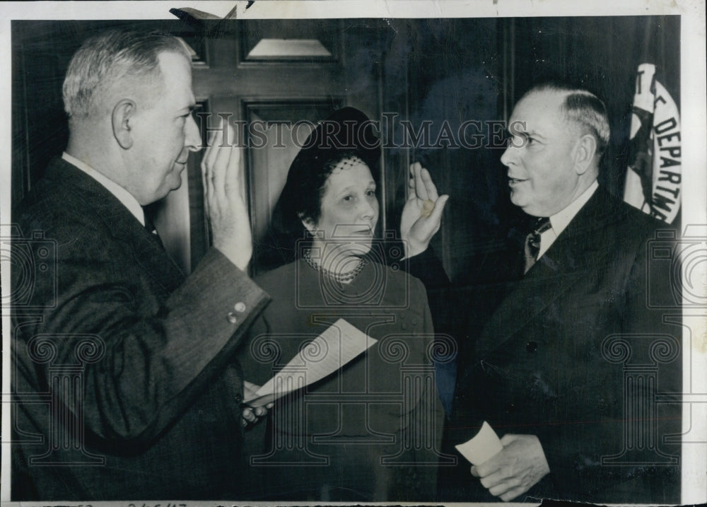 1947 Jesse Donaldson New Postmaster General Being Sworn In-Historic Images