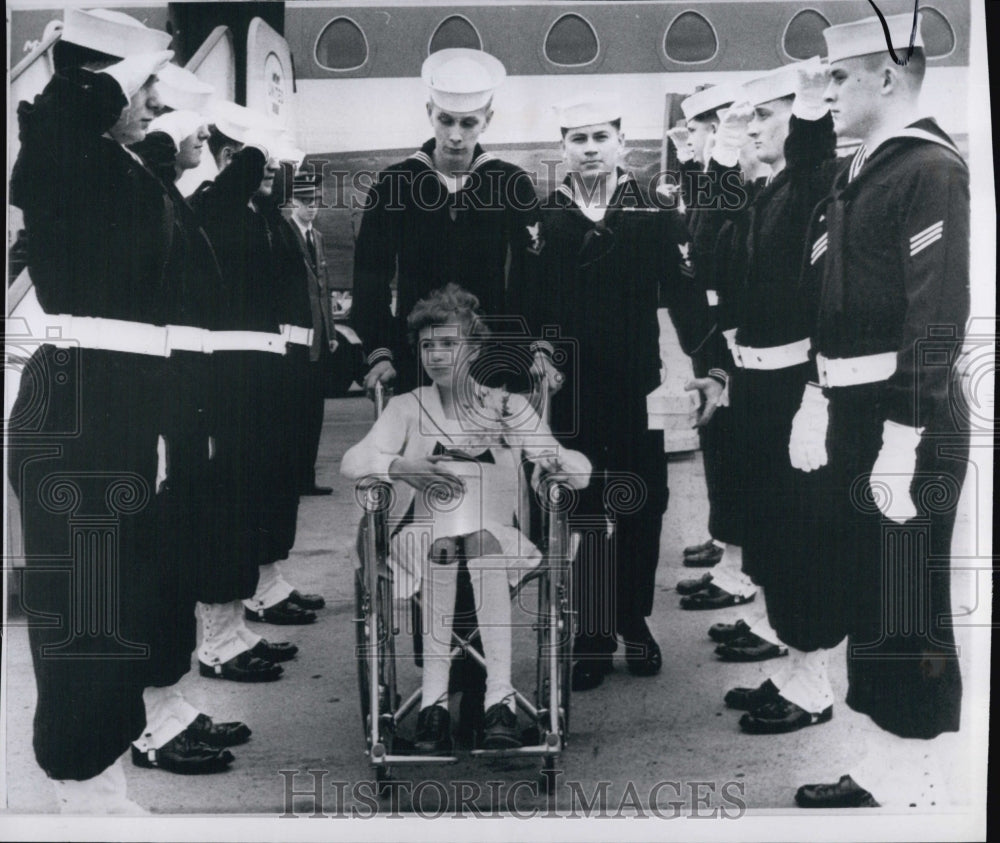 1966 Lavonne Sluiter,ill with bone cancer,guest of crew USS Duluth-Historic Images