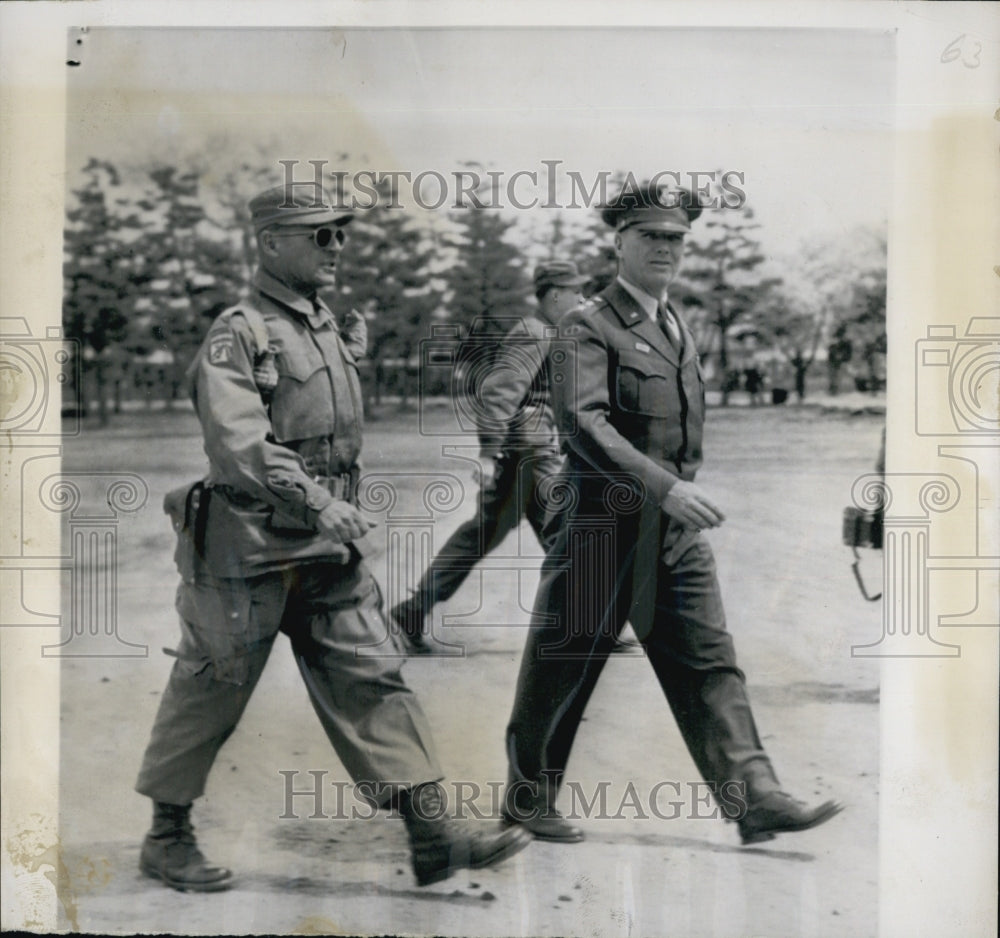 1951 Lt. Gen. James Van Fleet &amp; Lt. Gen Matthew Ridgway at Korea HQ-Historic Images