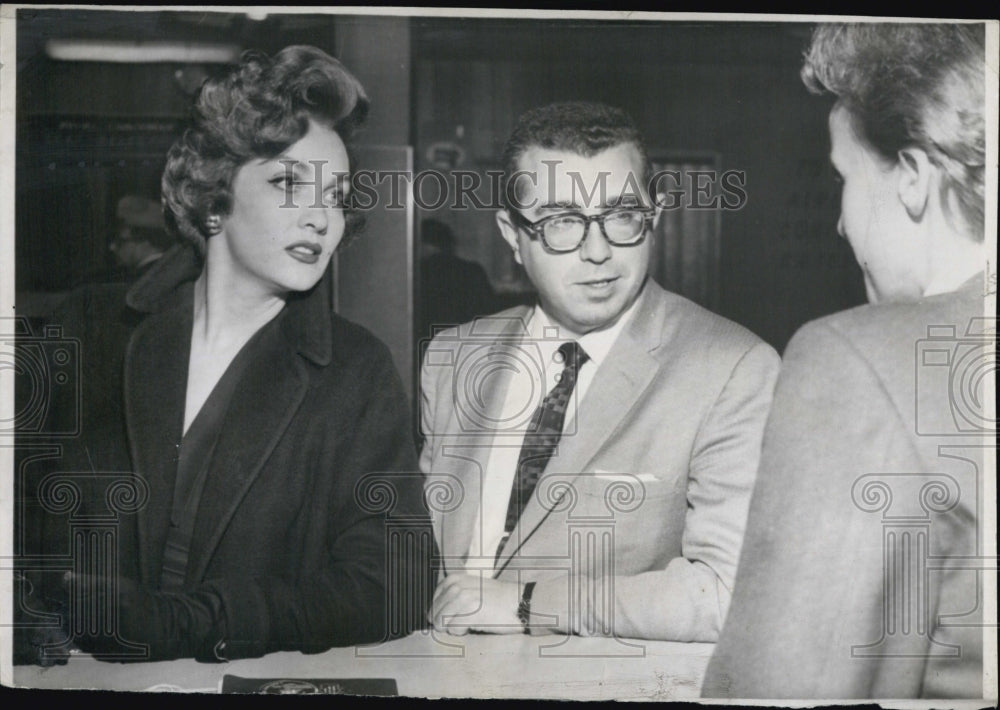 1958 Press Photo Liz Renay-Historic Images