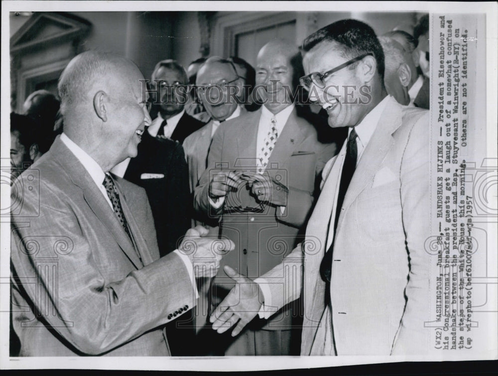 1957 Eisenhower and Wainwright at the White House-Historic Images