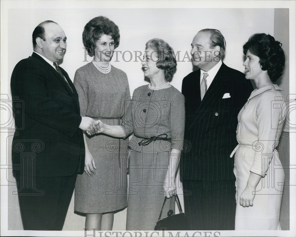 1963 Press Photo British Actors Visit Northeastern University Silver Masque Club - Historic Images