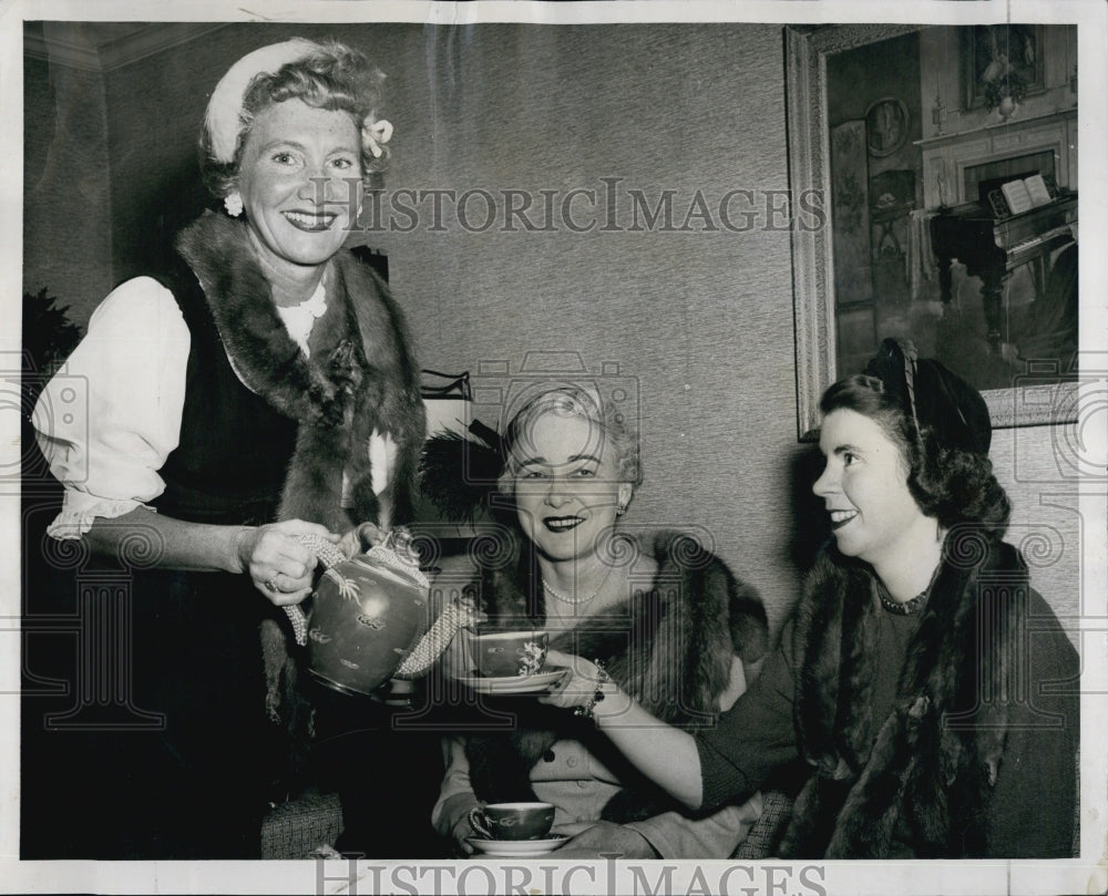 1956 Mrs. Beatrice McGovern at Tea With Mrs. Curley and Mrs. Fahey-Historic Images