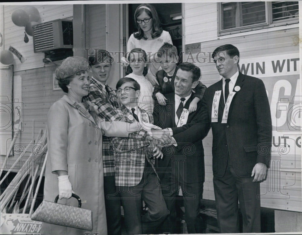 1966 Mayor Jack McGlynn and Family at Democratic National Convention-Historic Images