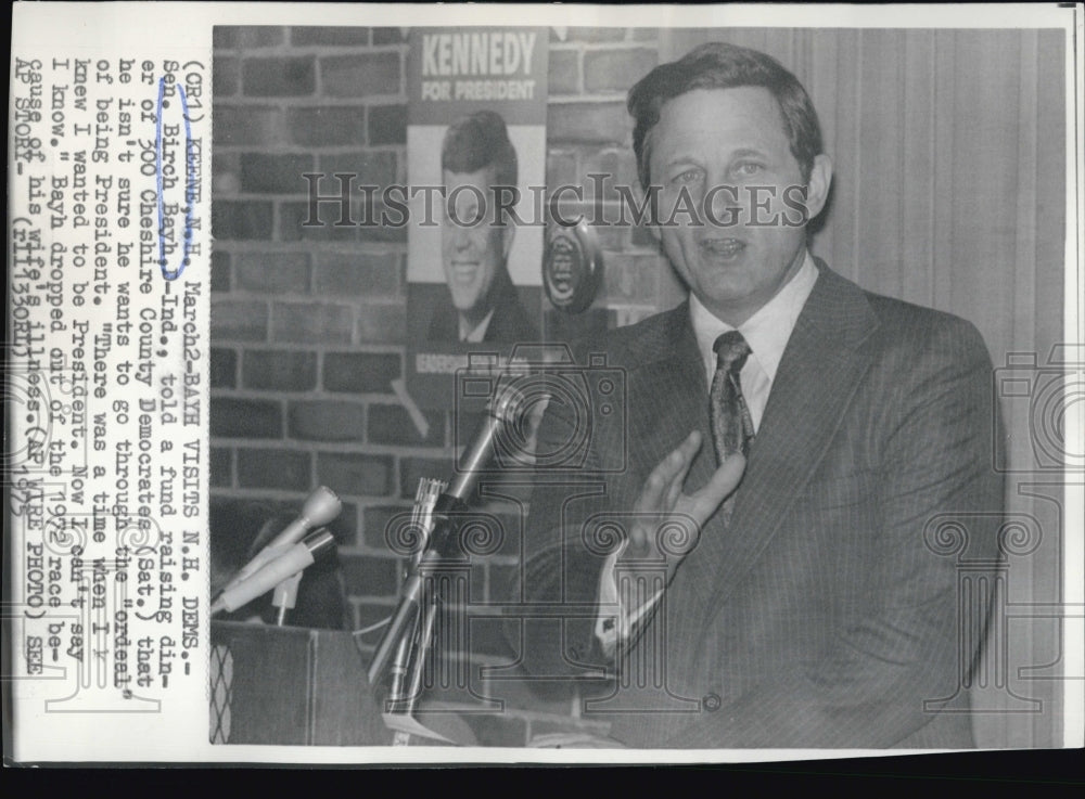 1975 Senator Birch Bayh of D-Indiana speaks for fund raising dinner.-Historic Images