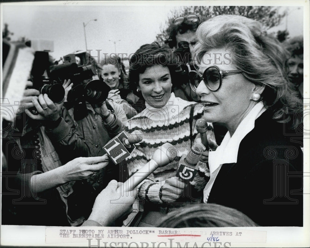 1986 Barbara Walters arrives at The Barnstable Airport-Historic Images