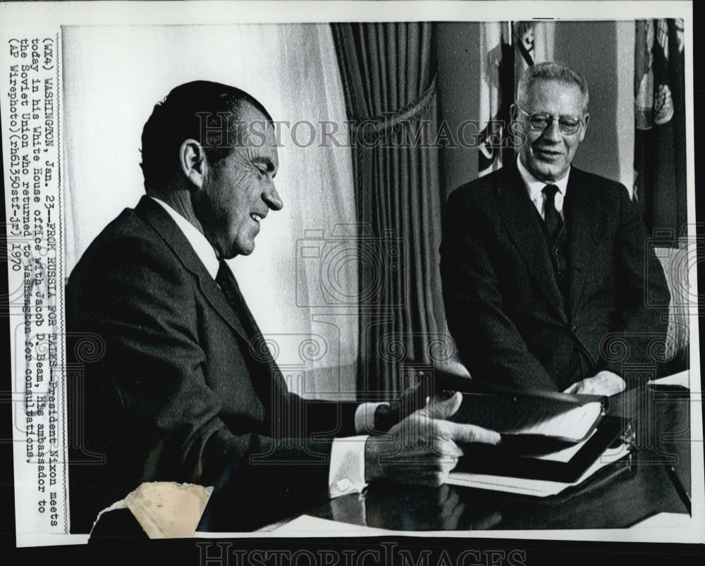 1970 Jacob Beam and President Nixon at the White House-Historic Images