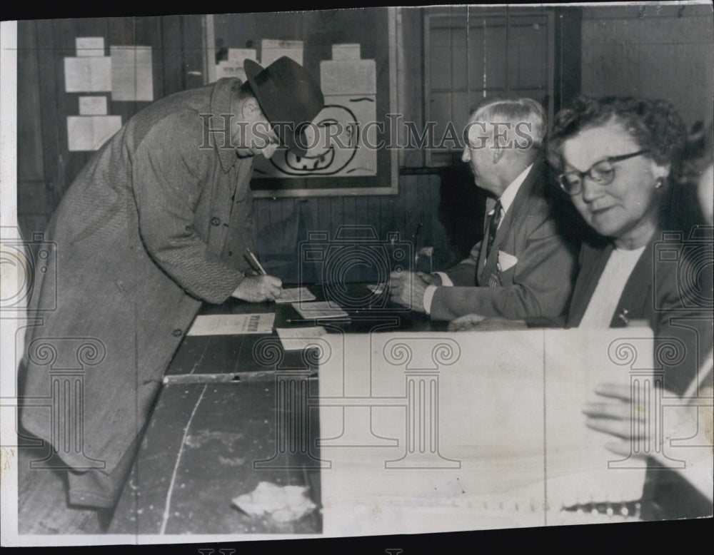 1954 Adlai Stevenson of Illinois Votes in Polls-Historic Images