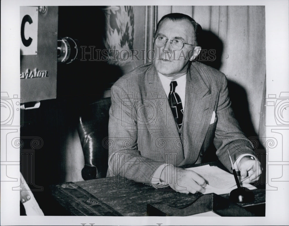 1951 Defense Mobilizer Charles E Wilson spoke to President Harry-Historic Images