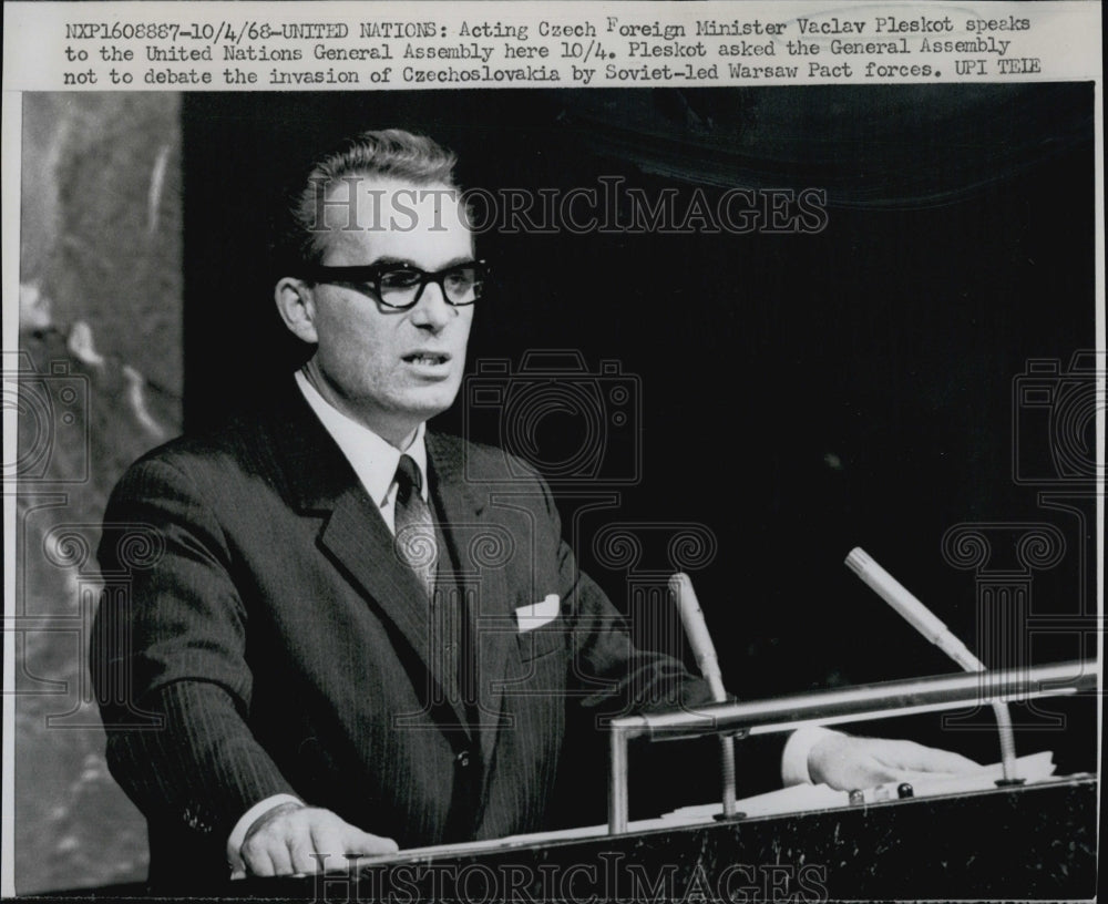 1968 Czech Foreign Minister Vaclav Plaskot At UN Assembly-Historic Images