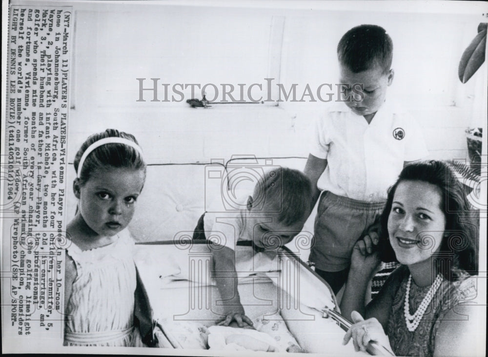 1964 South African swimming champ Vivienne Player and her kids-Historic Images