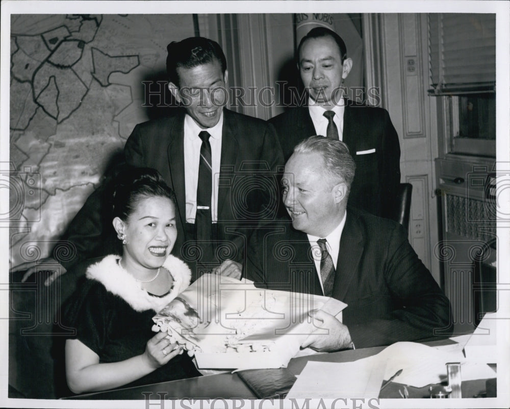 1963 May Ying Lee of Hong Kong, Mayor Collins, Bob Lee & Henru Oi-Historic Images