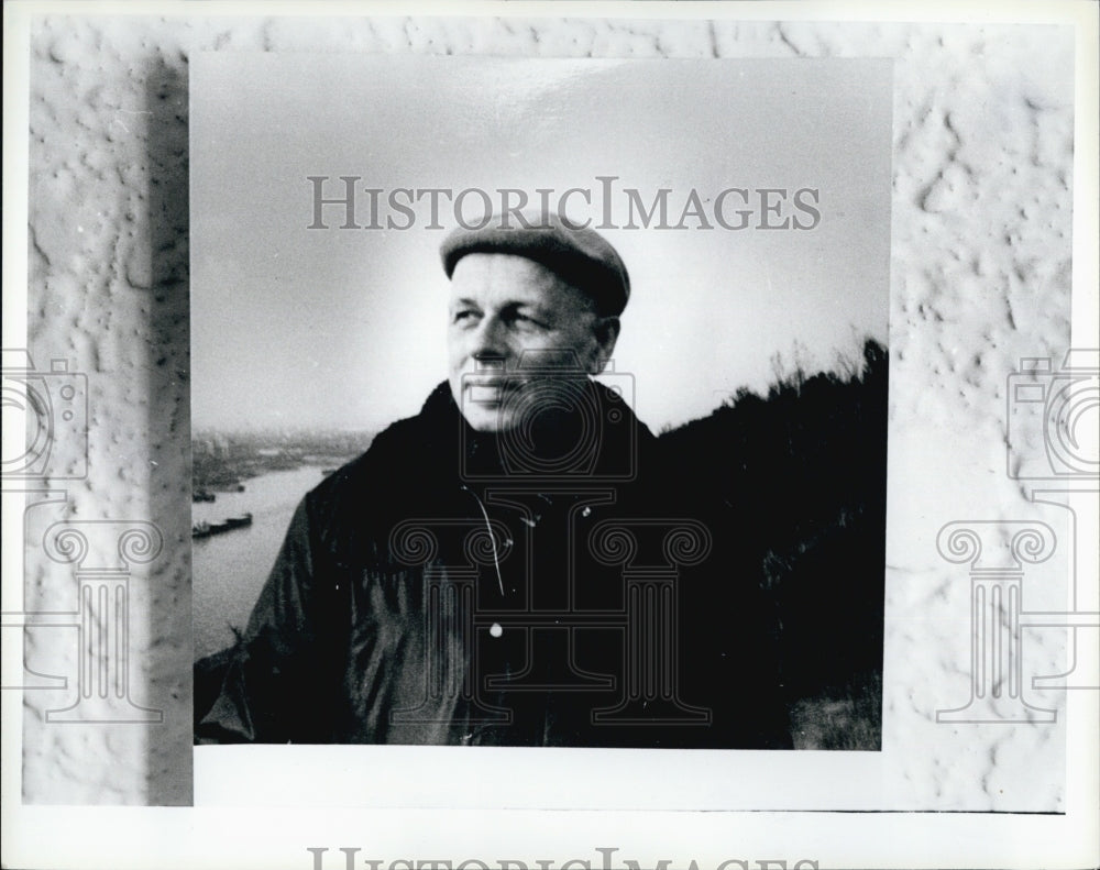 1984 Dr Sokorov in  Russia 2 years ago-Historic Images