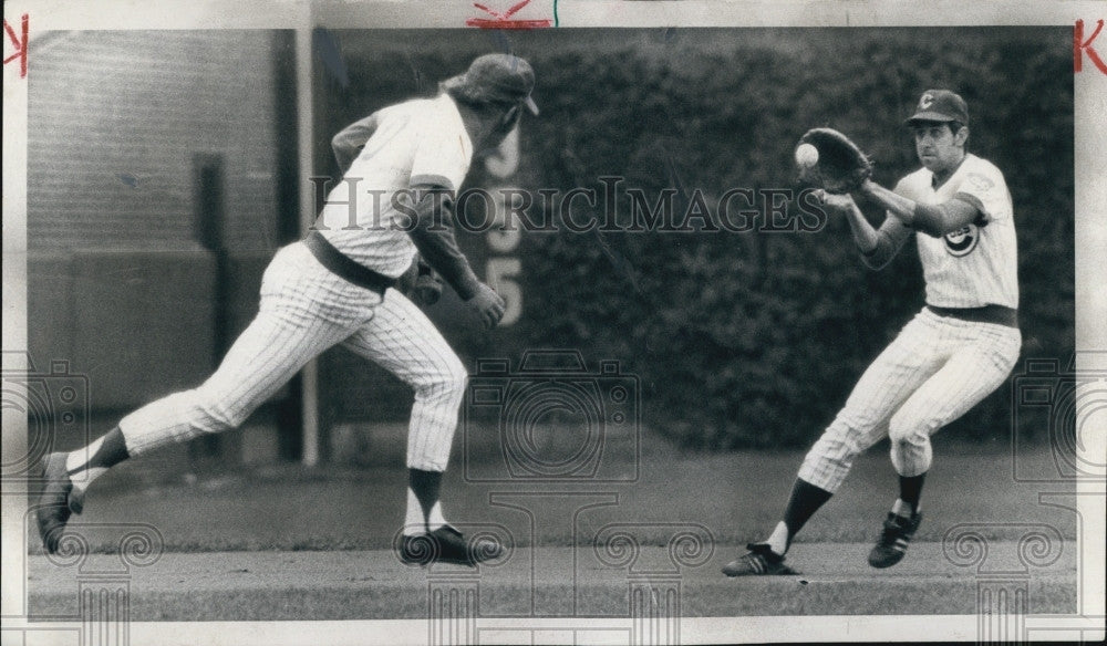 1973 Press Photo Cubs Don Kessinger throws out Giant - Historic Images