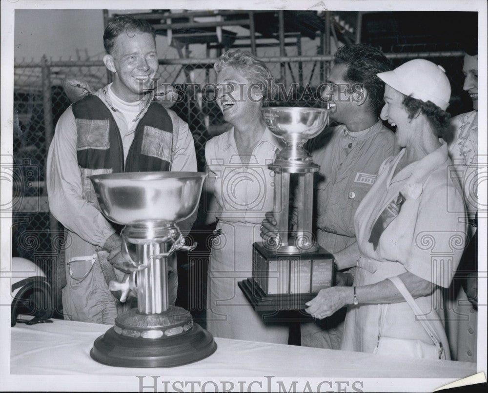 1956 Press Photo Boat Racer Donald Williams Wins Race - Historic Images