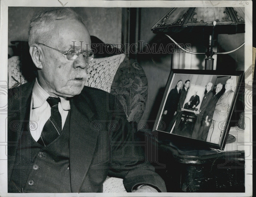 1946 Press Photo William Chase Age 79 in the First Basketball Game Played - Historic Images