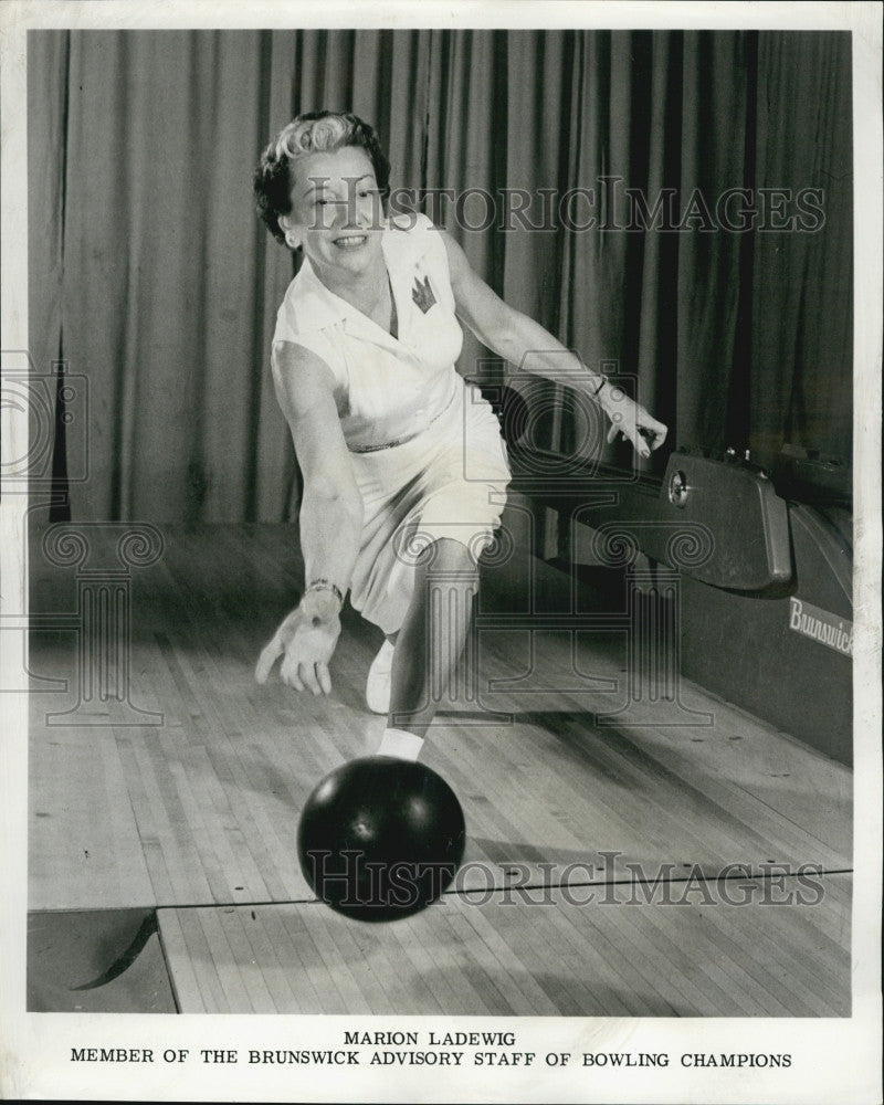 1959 Press Photo Marion Ladewig Brunswick Advisory Staff Bowling Champions - Historic Images