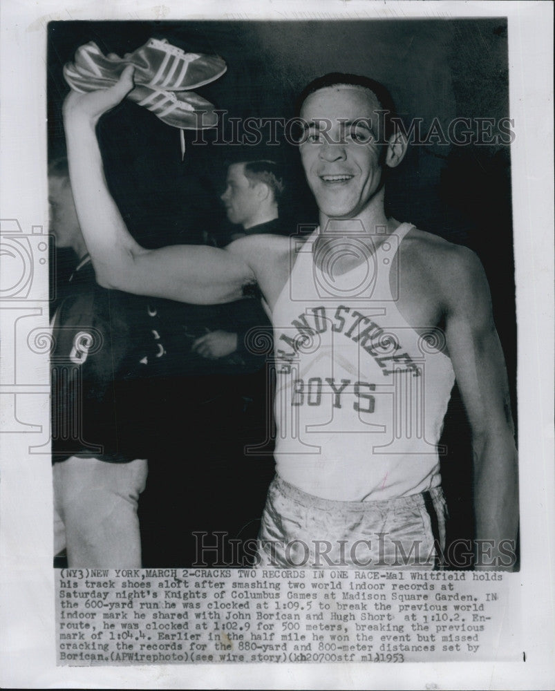 1953 Press Photo Mal Whitfield Breaks Two Indoor Track Records - Historic Images