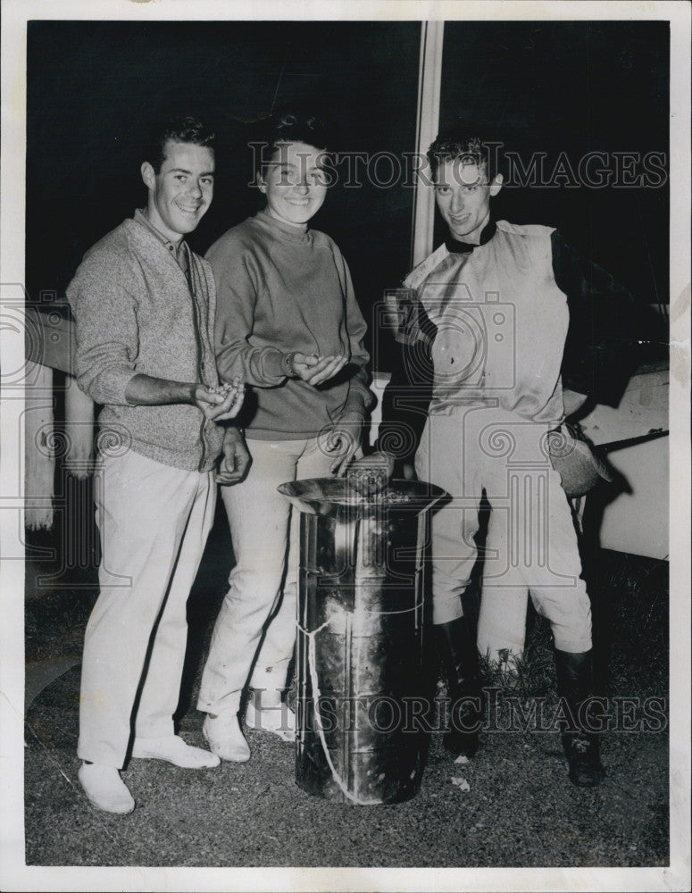 1965 Press Photo Daniel Martin, Alaine Peck, Billy Wilson of the Tin Cup Derby - Historic Images