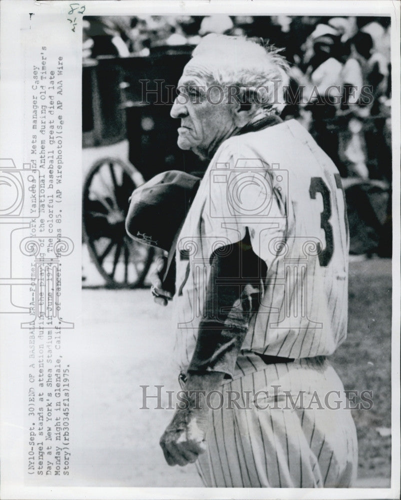 1975 Press Photo Former New York Mets and Yankees Manager Casey Stengel - Historic Images