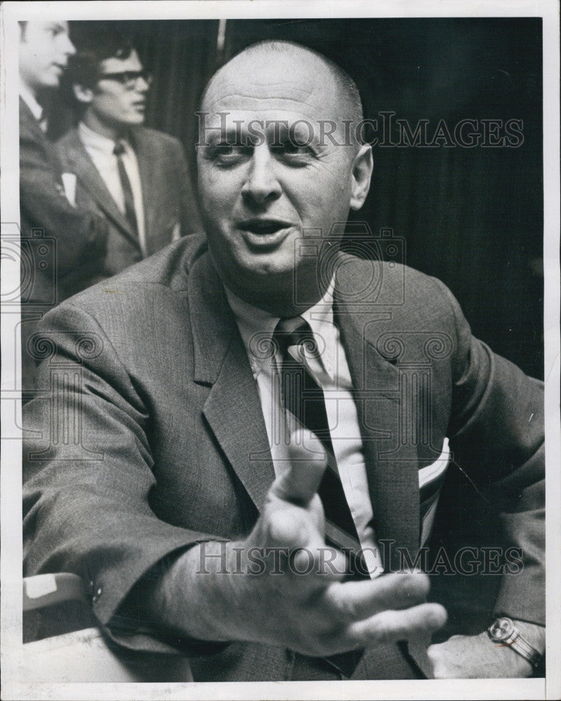1968 Press Photo Coack Johnny Orr Coach University Of Michigan Basketball - Historic Images