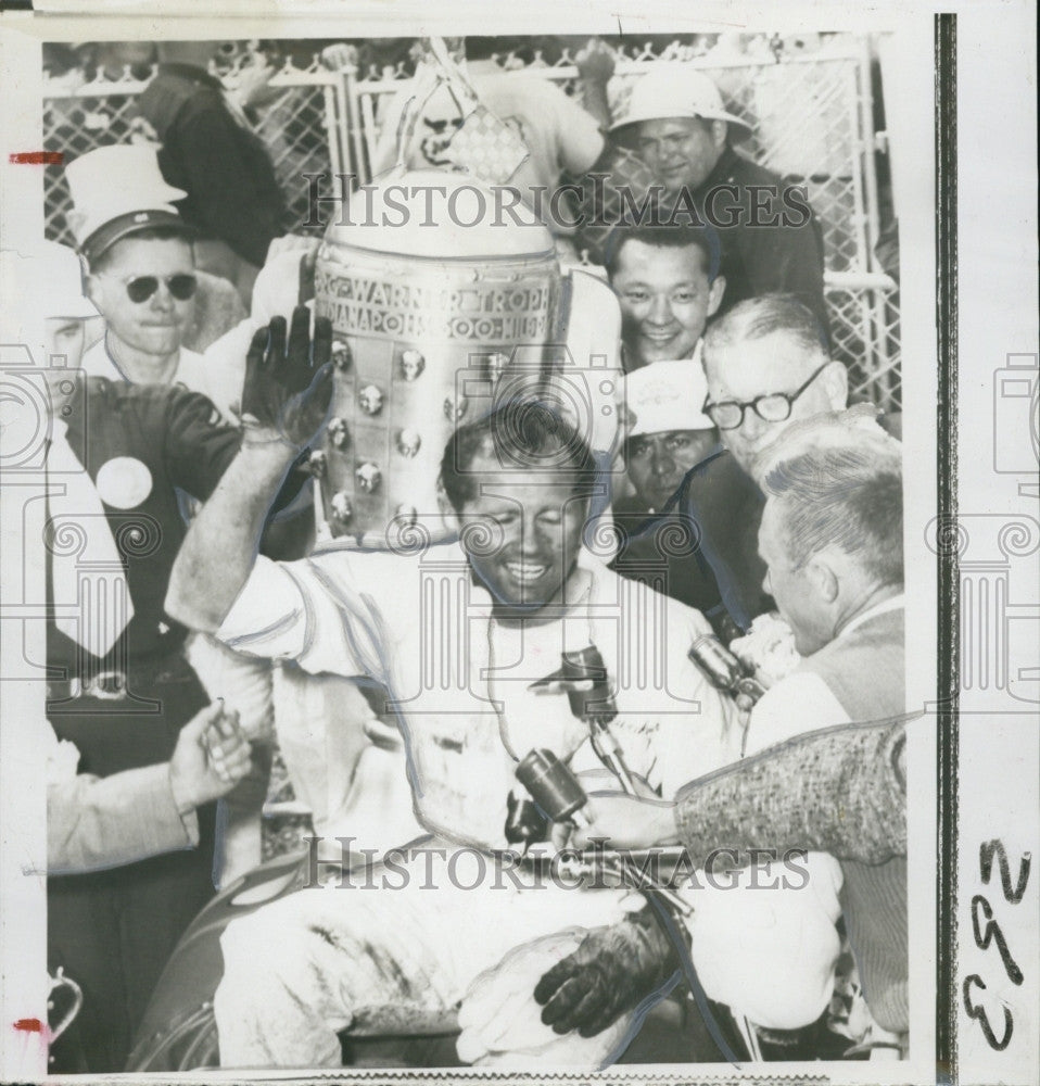 Press Photo Bill Sweikert Race Car Driver Indianapolis 500 - Historic Images