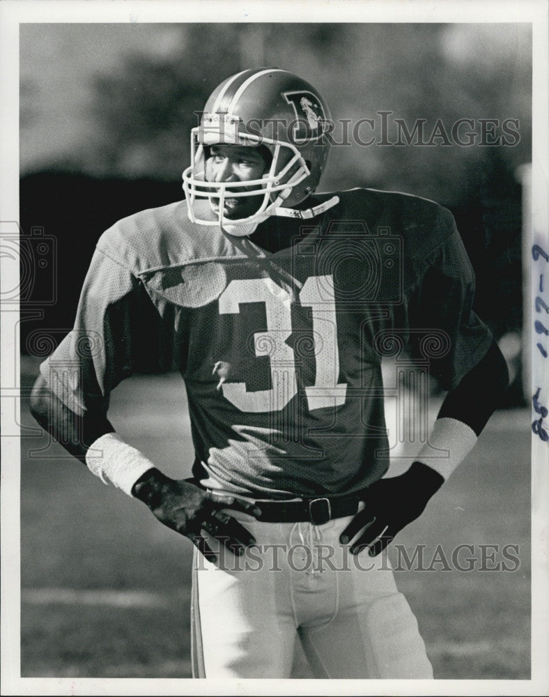 1986 Press Photo Denver Broncos Mike Warden - Historic Images