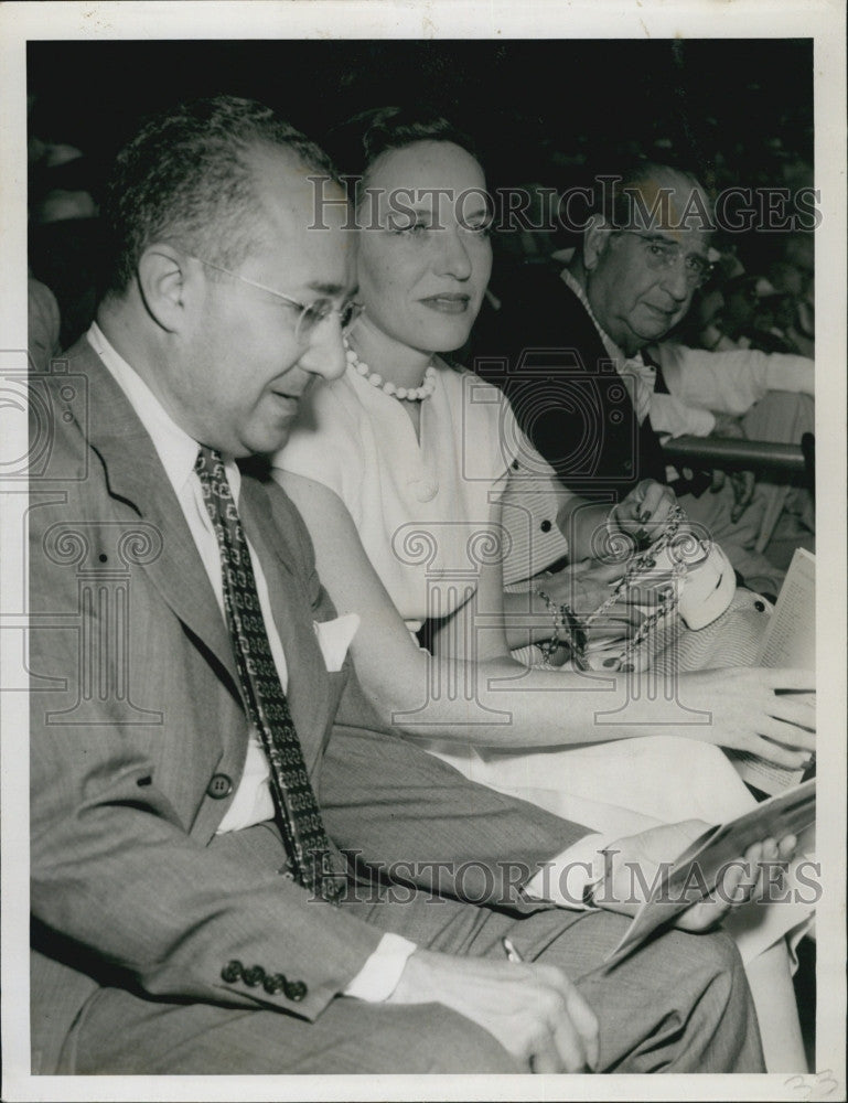 1951 Press Photo President/Mrs Fred Saigh St Louis Cardinals Owner Watching Game - Historic Images