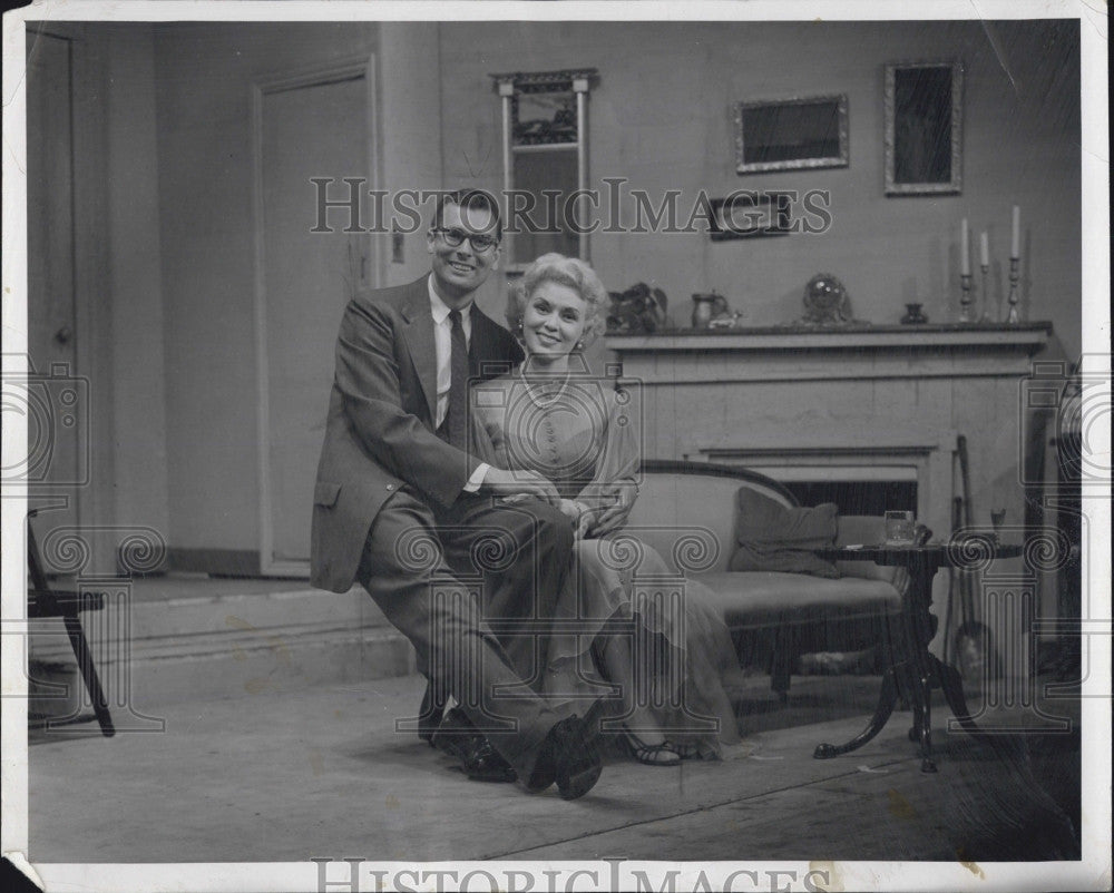 1956 Press Photo Russel Nype And Jane Morgan - Historic Images