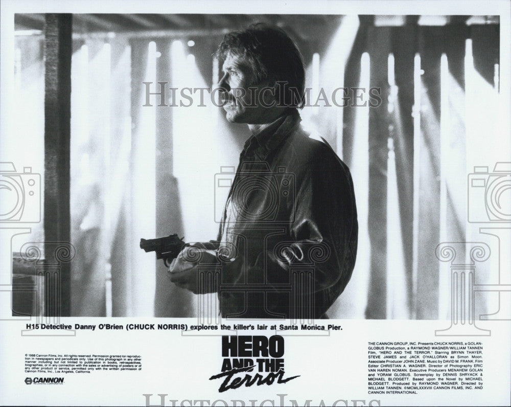 1988 Press Photo Actor Chuck Norris &quot;Hero and the Terror&quot; - Historic Images