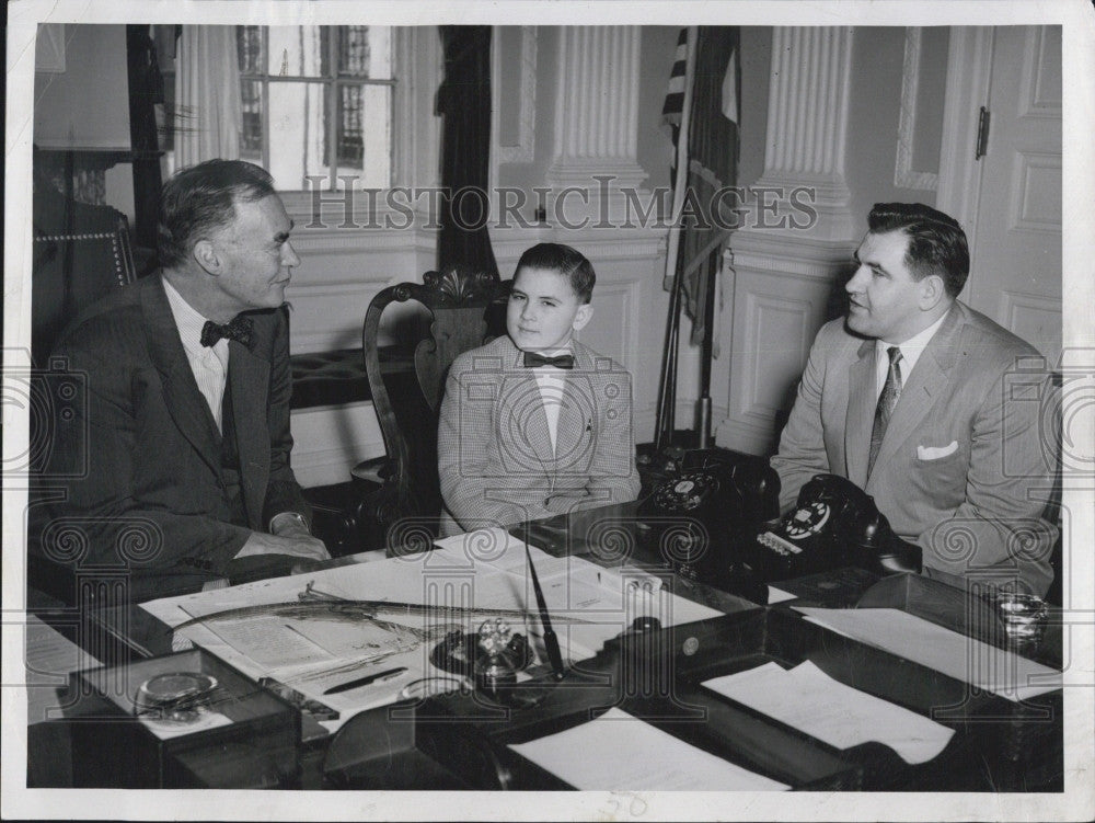 1954 Press Photo Gov Herter and carl Gerhards &amp; billy Gerhards - Historic Images