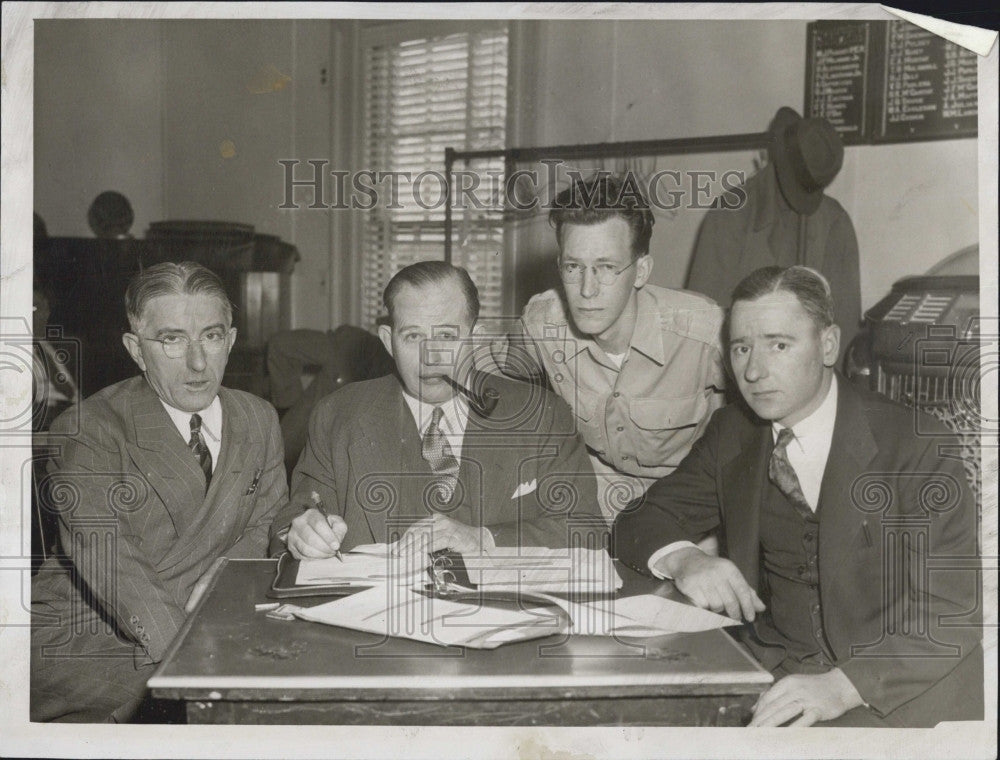 1947 Press Photo Stike Leaders for Telephone Workers,Thomas Barr,Charles - Historic Images