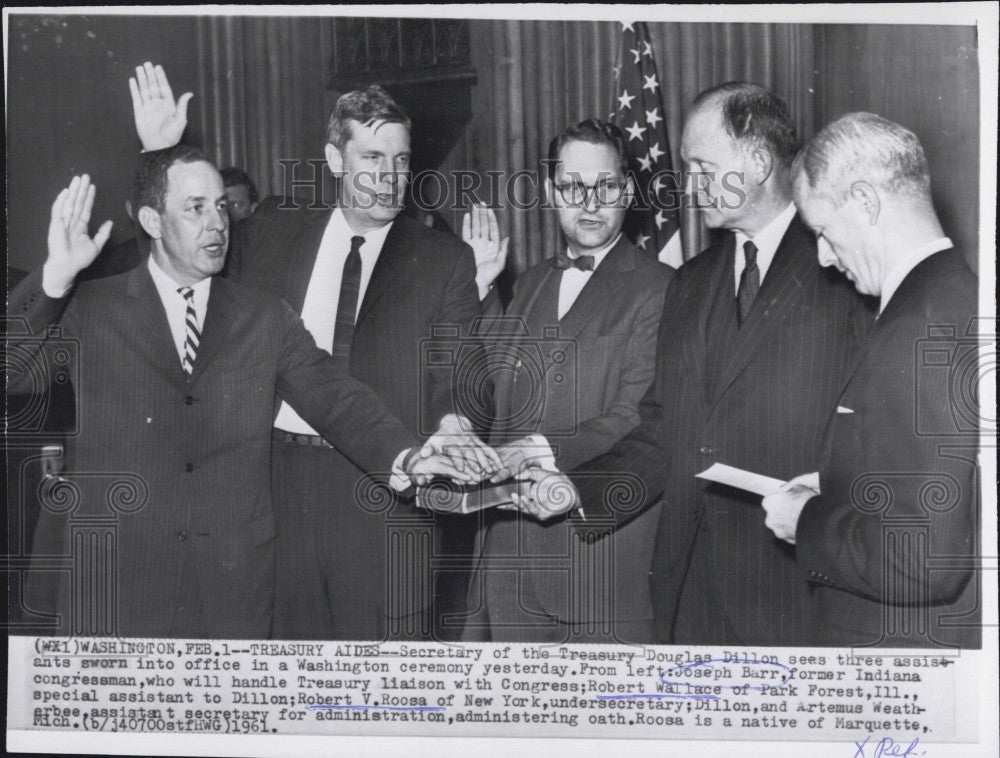 1961 Press Photo Secretary Treasury Douglas Dillon Assistants Joseph Barr Robert - Historic Images