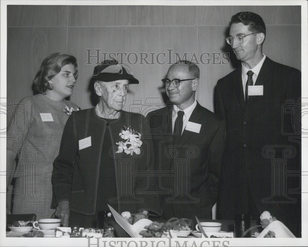 1965 Press Photo Lyman H. Butterfield, Mrs. Robert Homans, Mrs. Abigail Mason - Historic Images