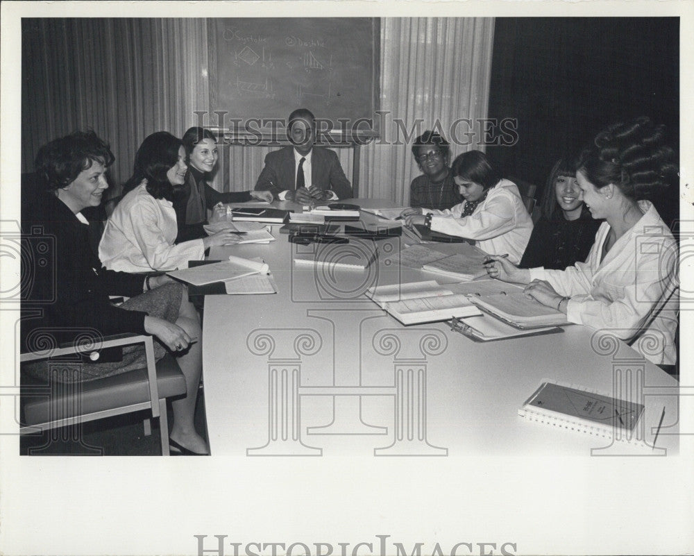 1971 Press Photo Cambridge P McLeod,Hsuani i Chiu &amp; H Capello,N Kehrli - Historic Images