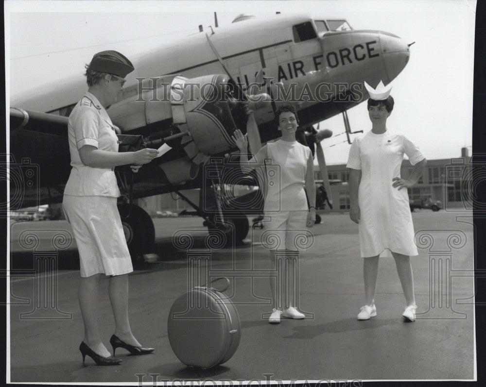 1967 Press Photo Nurse Capt Dorothea Shea,Lt A mahoney 7 Lt E O&#39;Leary - Historic Images