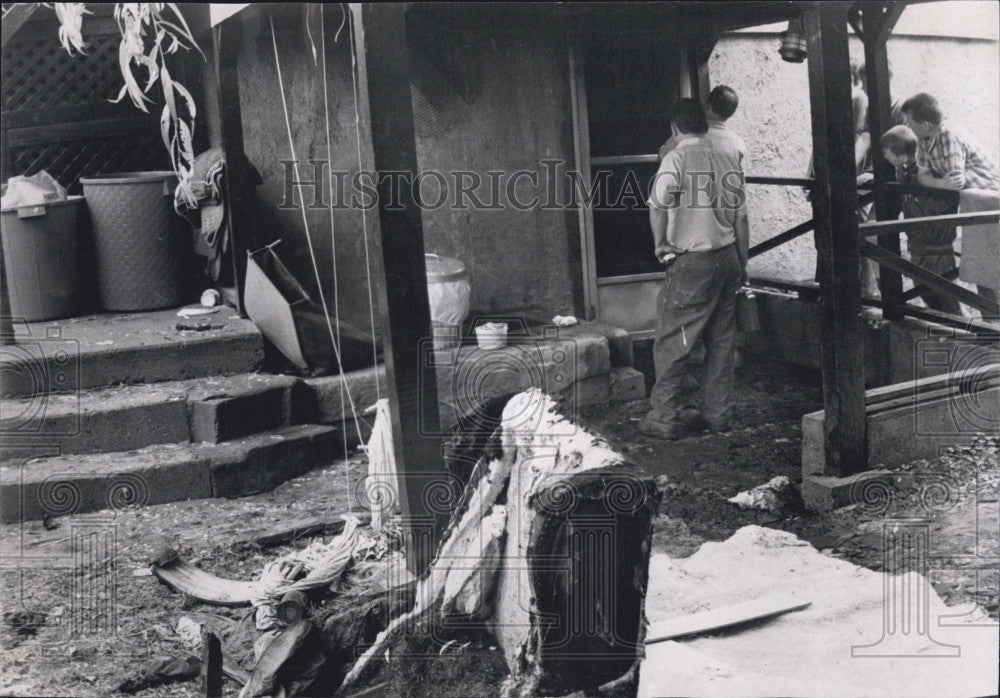 1970 Press Photo Dorchester fire that took the lives of three - Historic Images