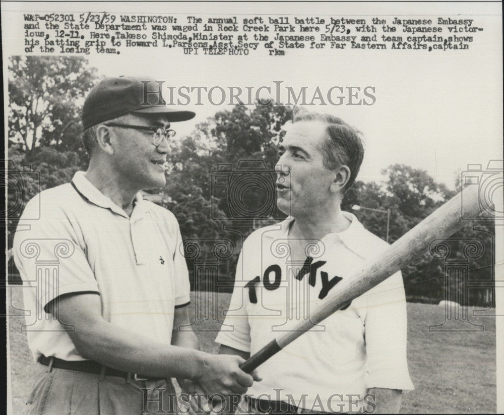 1959 Press Photo Japanese Embassy Minister Takeso Shimoda &amp; Howard Parsons - Historic Images