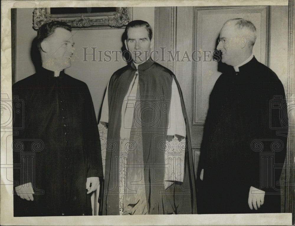 1947 Press Photo Father Randall Coyne, Monsignor F. Sheen, Monsignor F. Burke - Historic Images