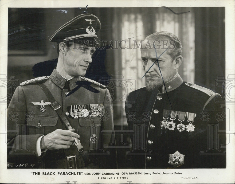 1944 Press Photo American Actor John Carradine stars in &quot;Black Parachute&quot;. - Historic Images